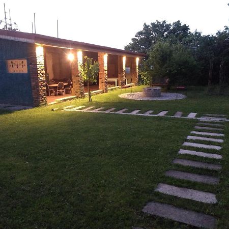 Omsi House 호텔 텔라비 외부 사진