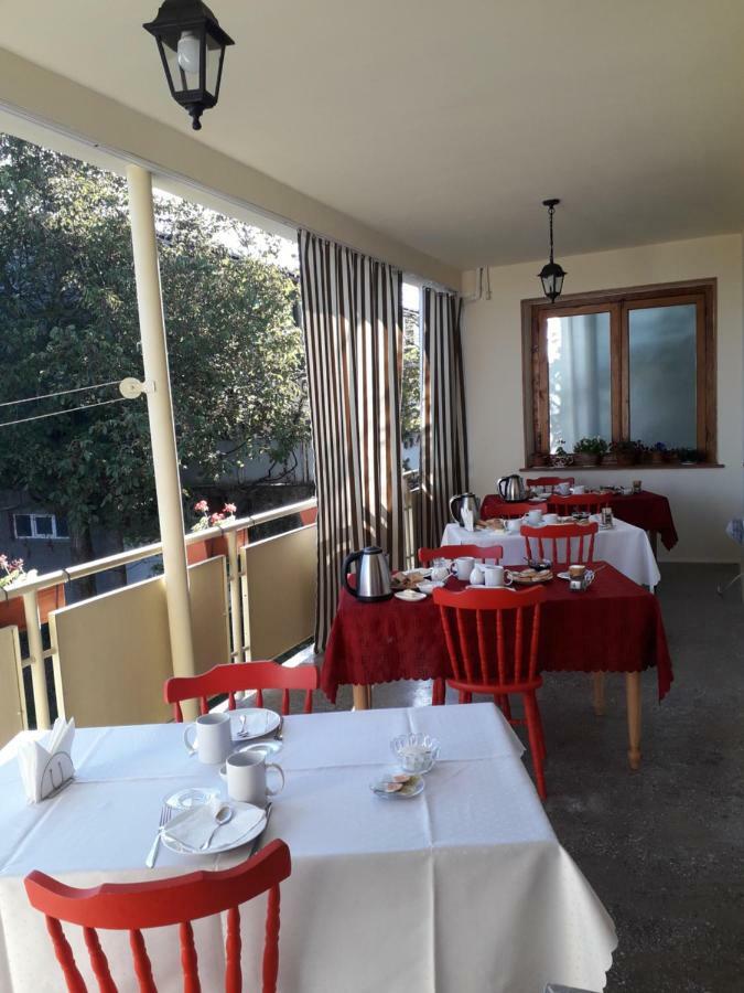 Omsi House 호텔 텔라비 외부 사진